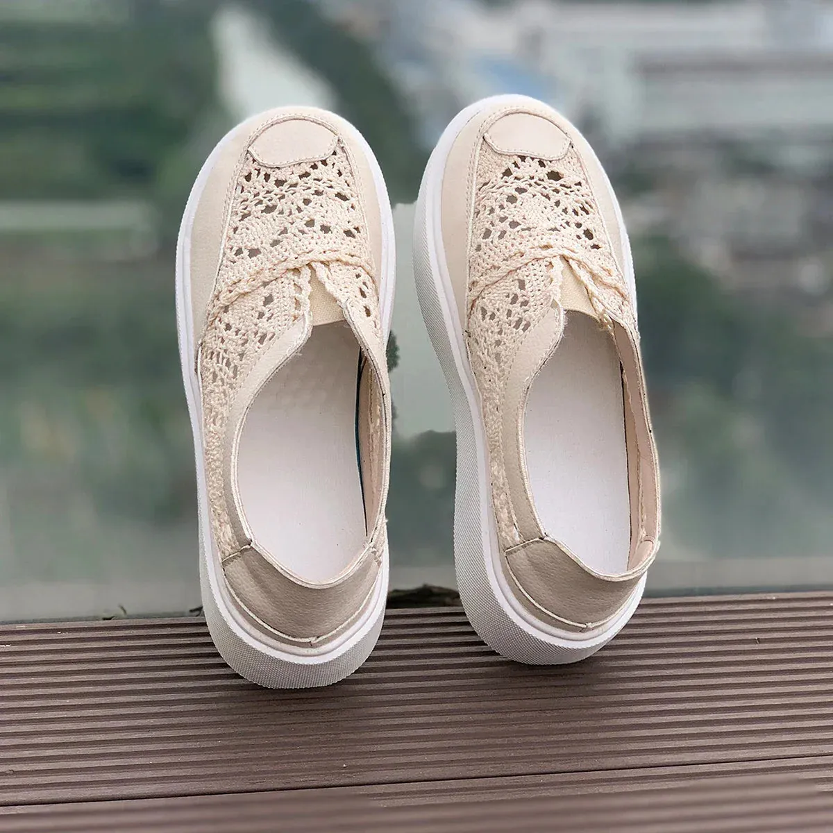 Aero - Lace Sneakers