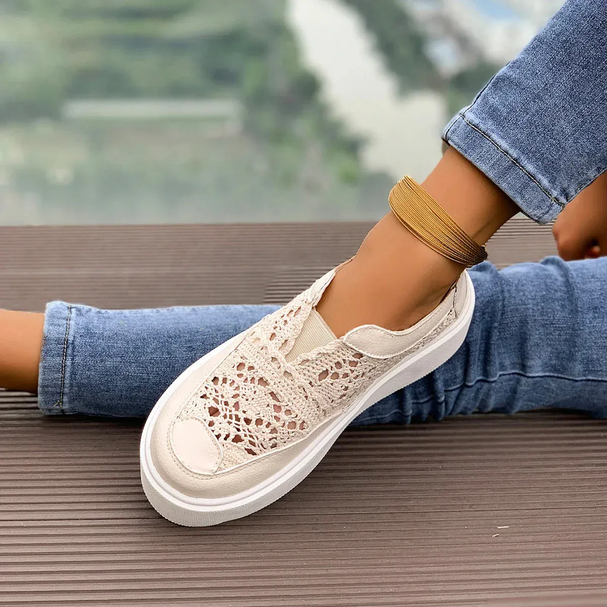 Aero - Lace Sneakers