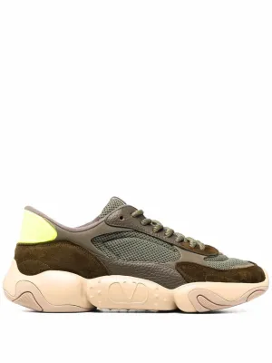 Bubbleback sneakers