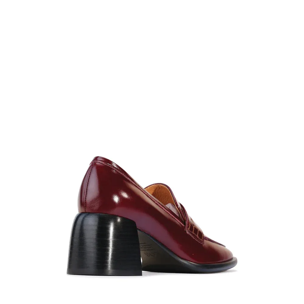 Eos Chance Wine Loafer