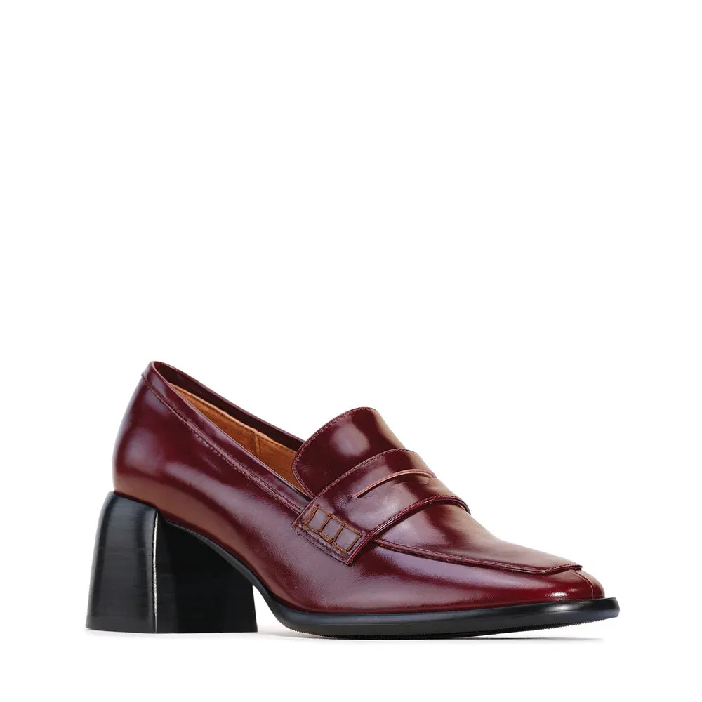 Eos Chance Wine Loafer