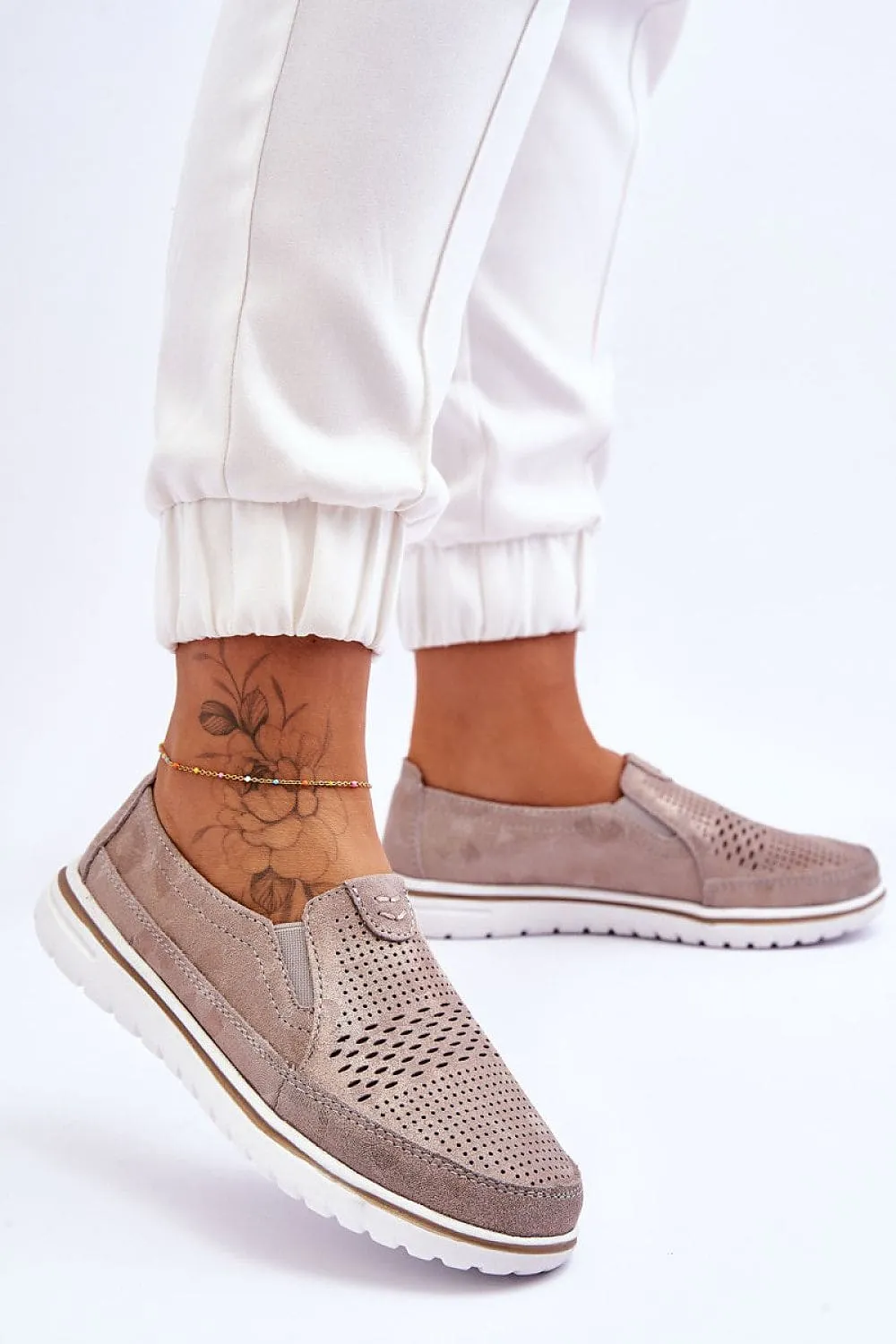 Low Shoes Step in style