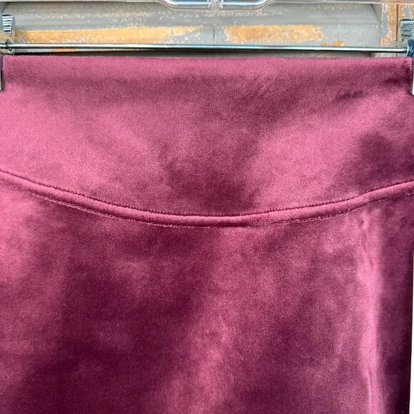 Lululemon Scuba High-Rise Mini Skirt *Velvet Garnet Sz M NWT