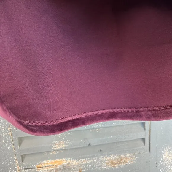Lululemon Scuba High-Rise Mini Skirt *Velvet Garnet Sz M NWT
