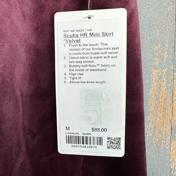 Lululemon Scuba High-Rise Mini Skirt *Velvet Garnet Sz M NWT