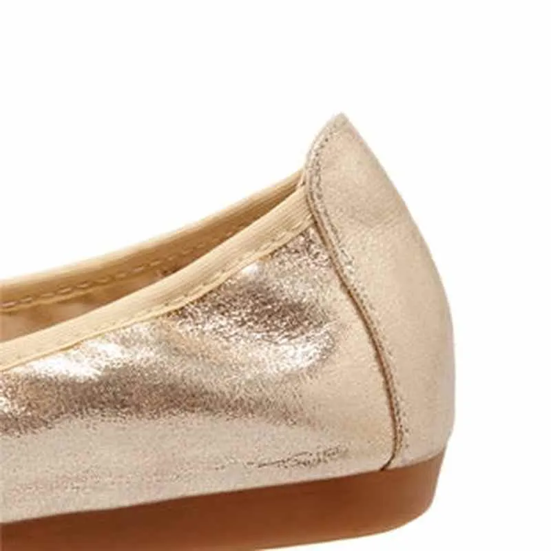 Merendy Kiondo Flat Heel Round Toe Foldable Embellished Ballet Flats