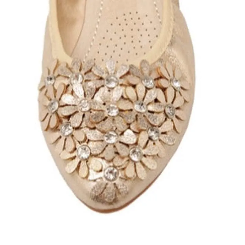Merendy Kiondo Flat Heel Round Toe Foldable Embellished Ballet Flats