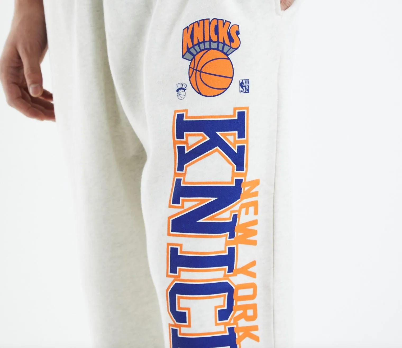 Mitchell & Ness NBA New York Knicks White Sweat Pants Size Medium (New)