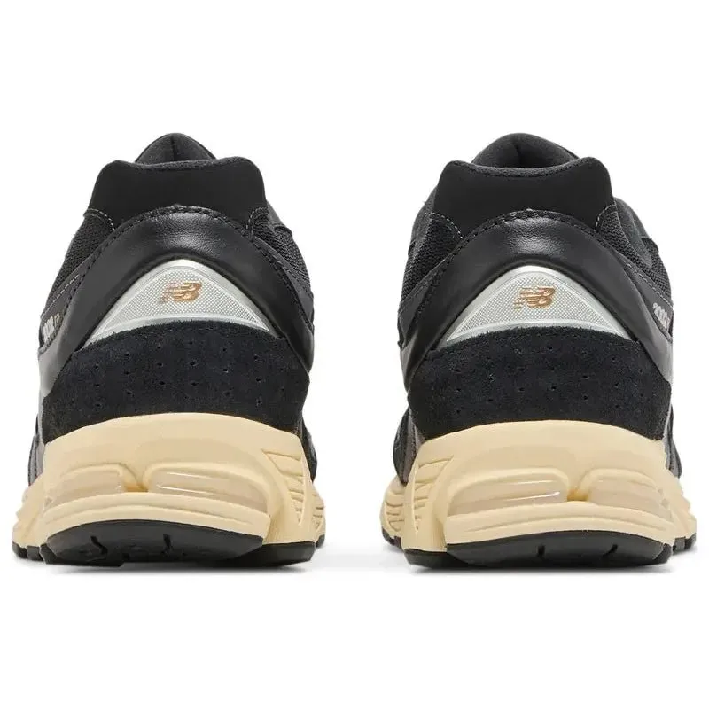 New Balance 2002R 'Black Vintage'