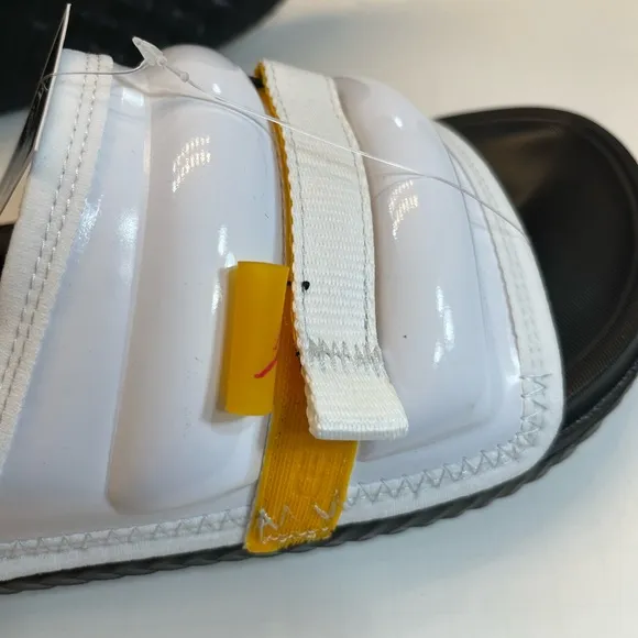 Nike Jordan Super Play Men’s Slides Size 10 White/Black/Fire Red/Taxi