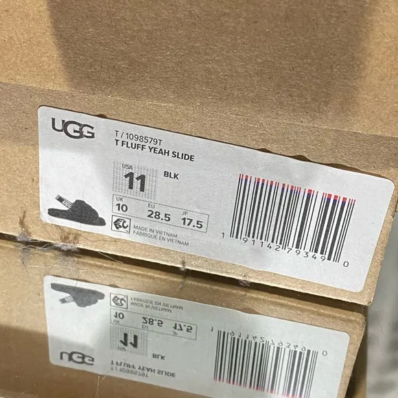 NWT Toddler UGG Slides 11