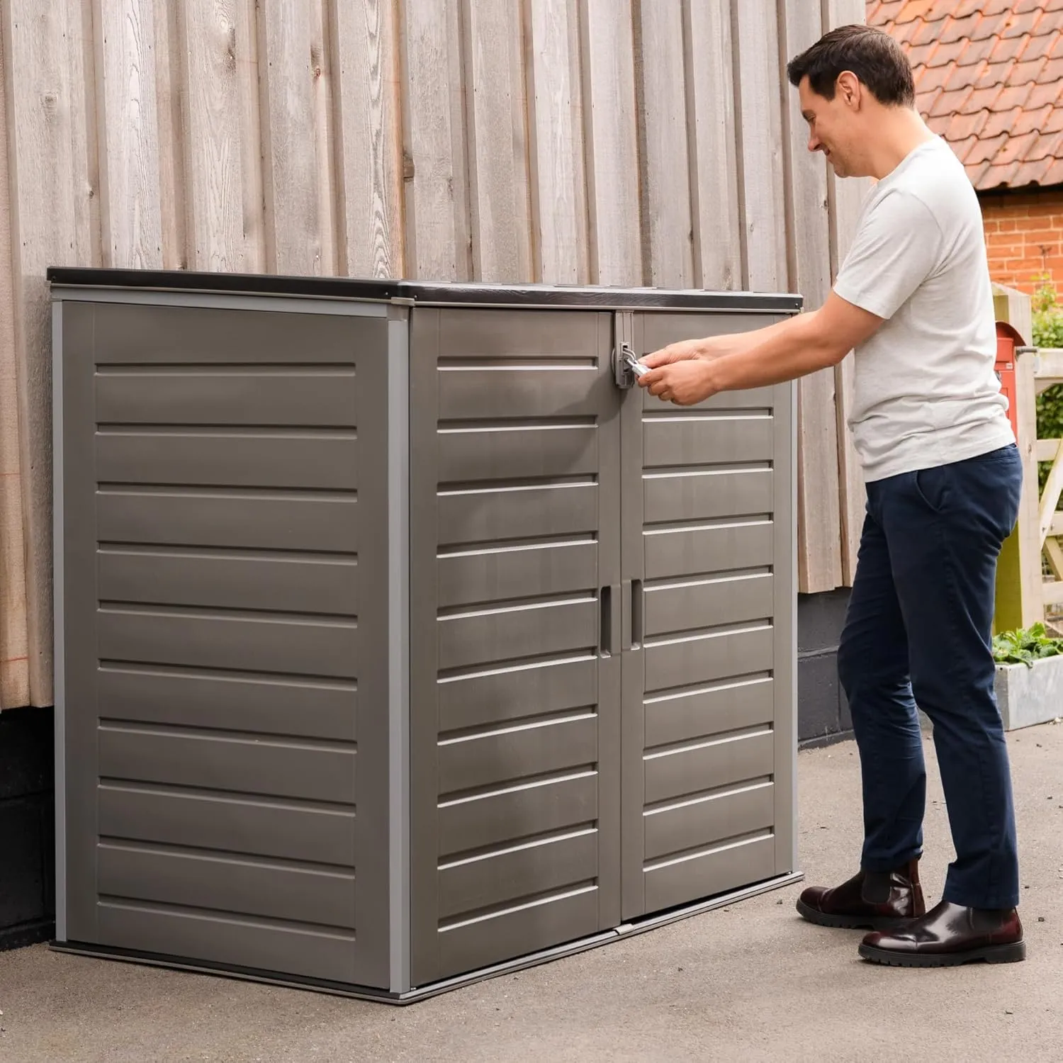 Olsen & Smith MASSIVE Capacity 1170L Outdoor Garden Storage Box Plastic Shed Garbage - Weatherproof with Wood Effect