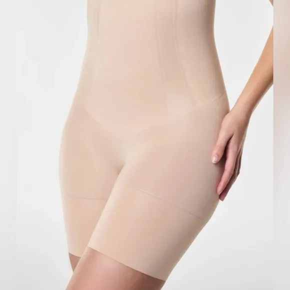 SPANX SPANXsculpt OnCore Open-Bust Mid-Thigh Bodysuit Plus Size 3X Soft Nude