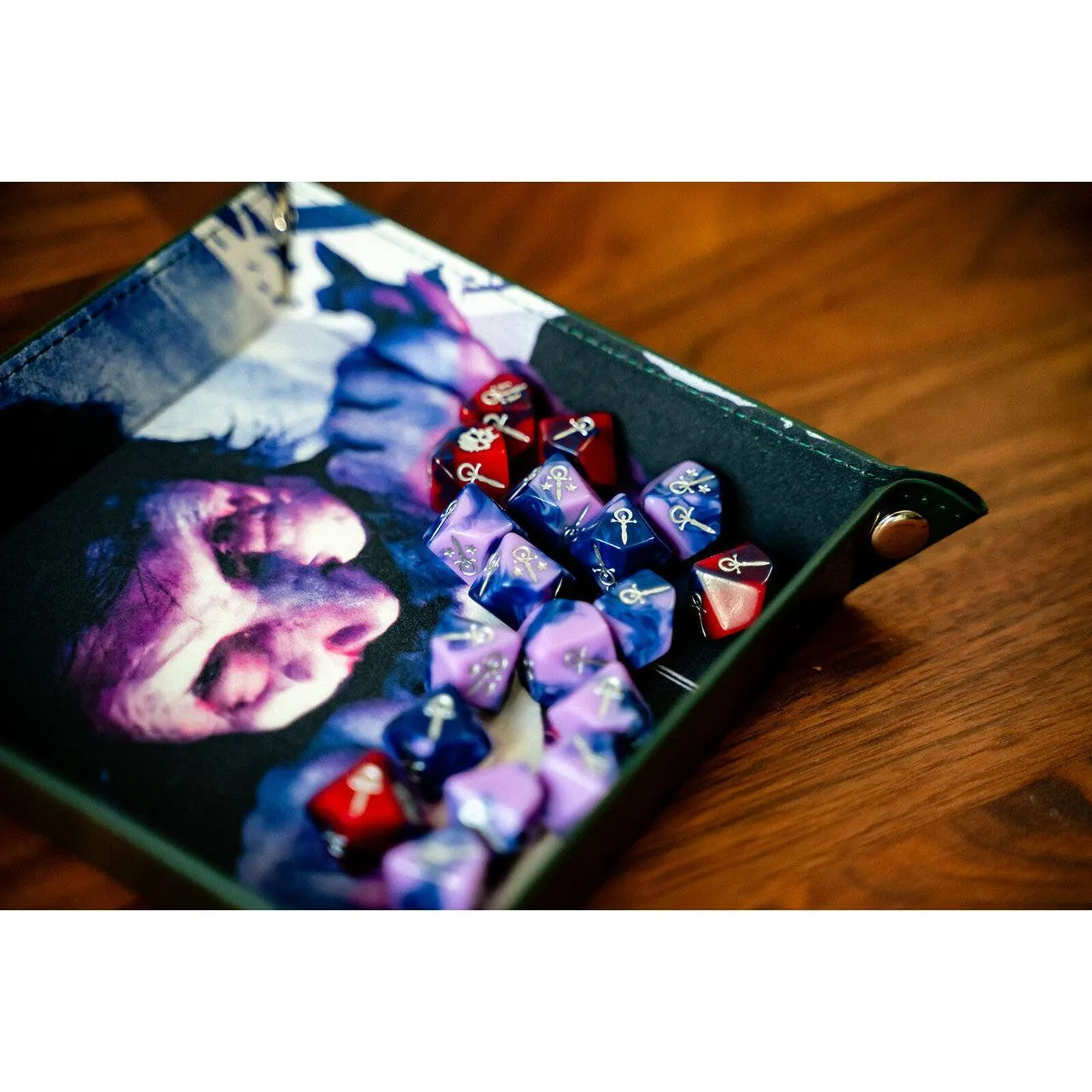 VtM 5th Ed: Acquired Taste Limited Dice & Tray Accessory Pack
