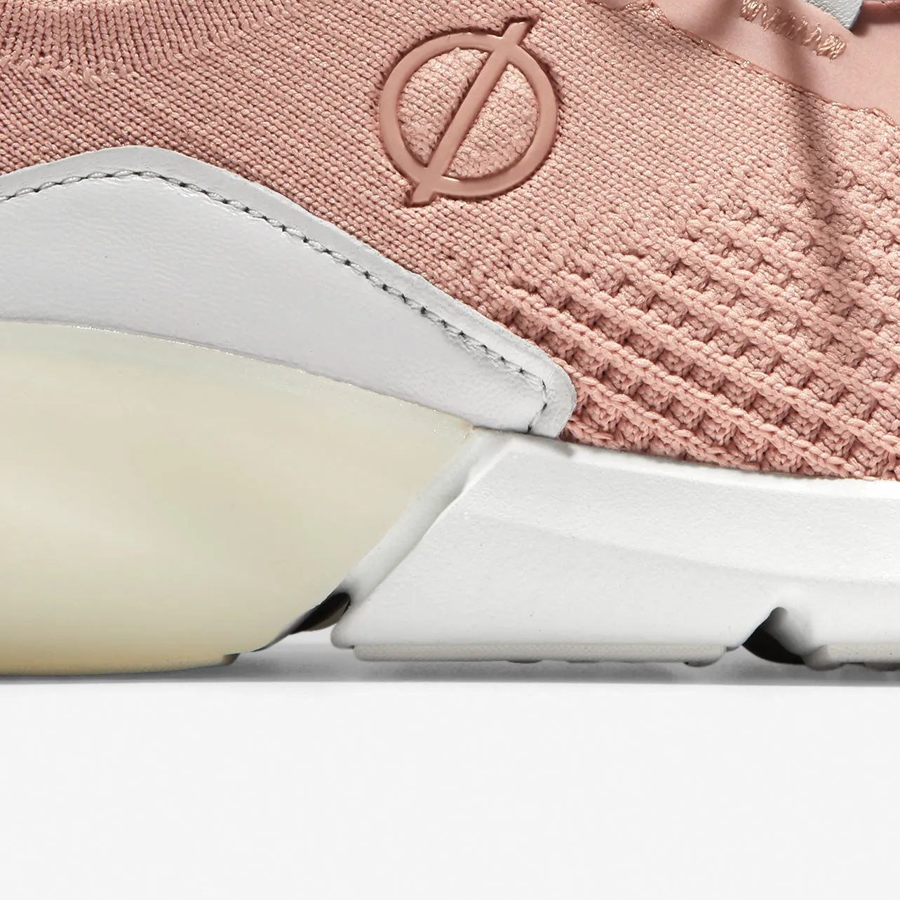 ZERØGRAND All-Day Runner